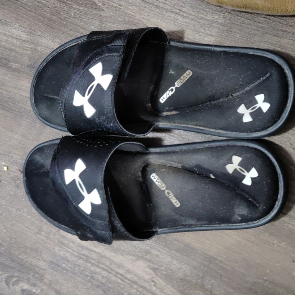 Under armour foam shoes